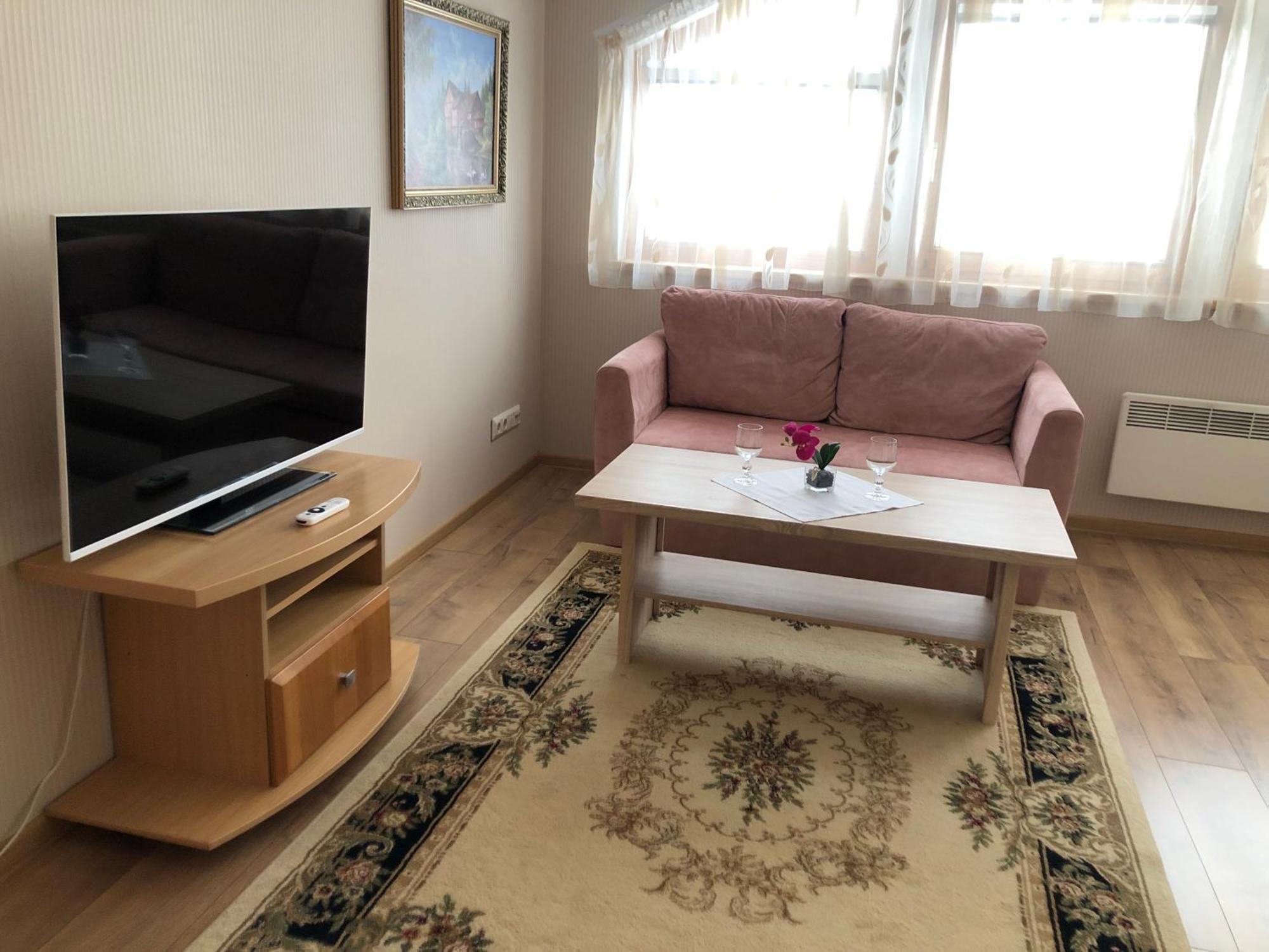 Riia Villa Tartu Buitenkant foto