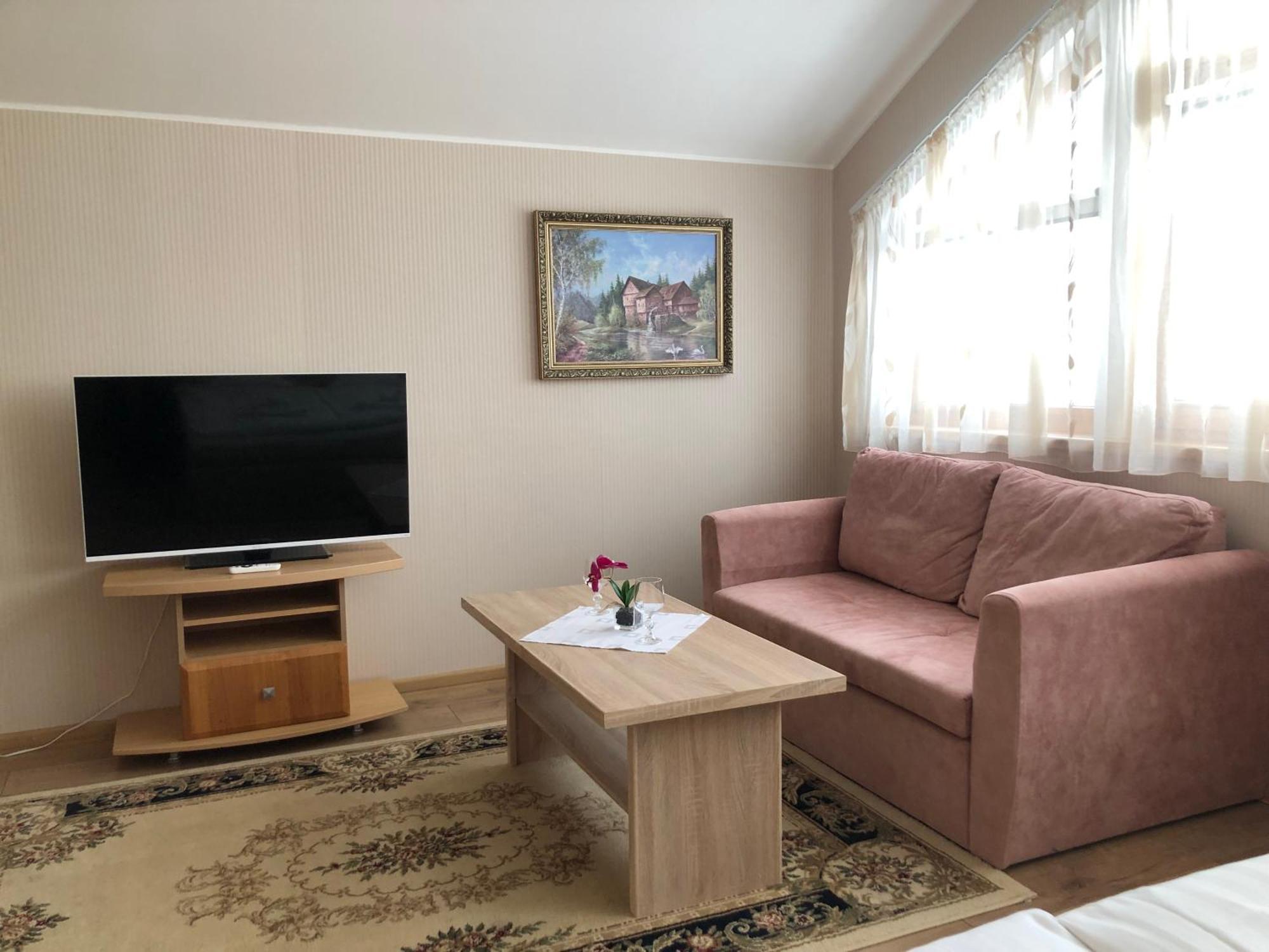 Riia Villa Tartu Buitenkant foto